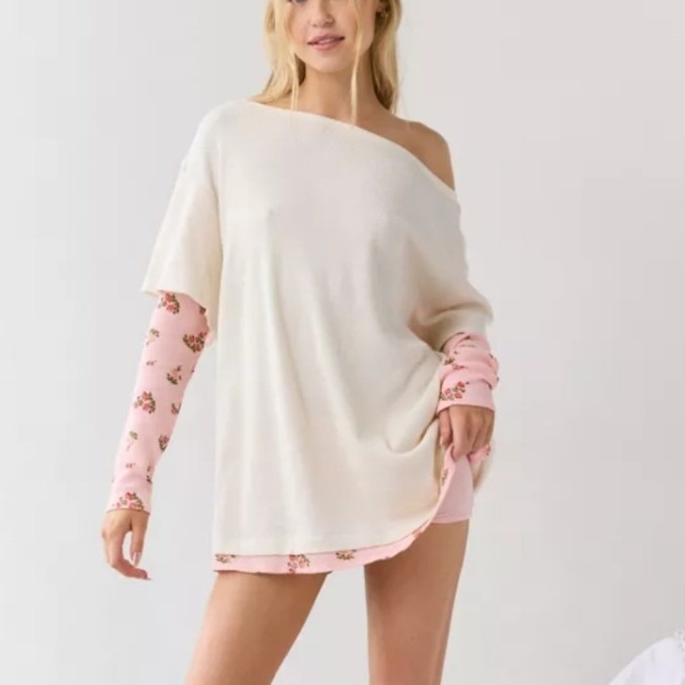 Out From Under Cream/Pink Floral Layered Thermal Oversized Top Women XXS Cottage